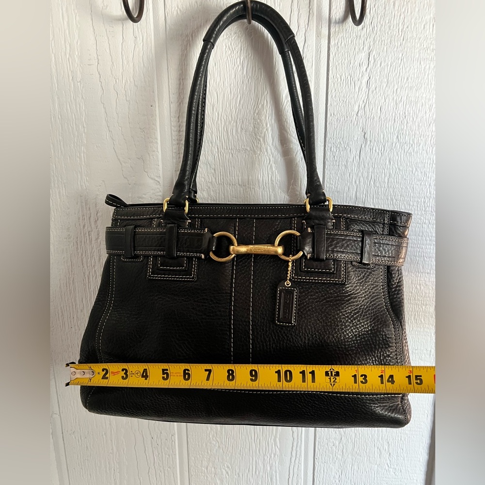 Coach Hampton VTG Black Pebbled Leather Shoulder Bag  brass hardware GUC - Picture 4 of 13